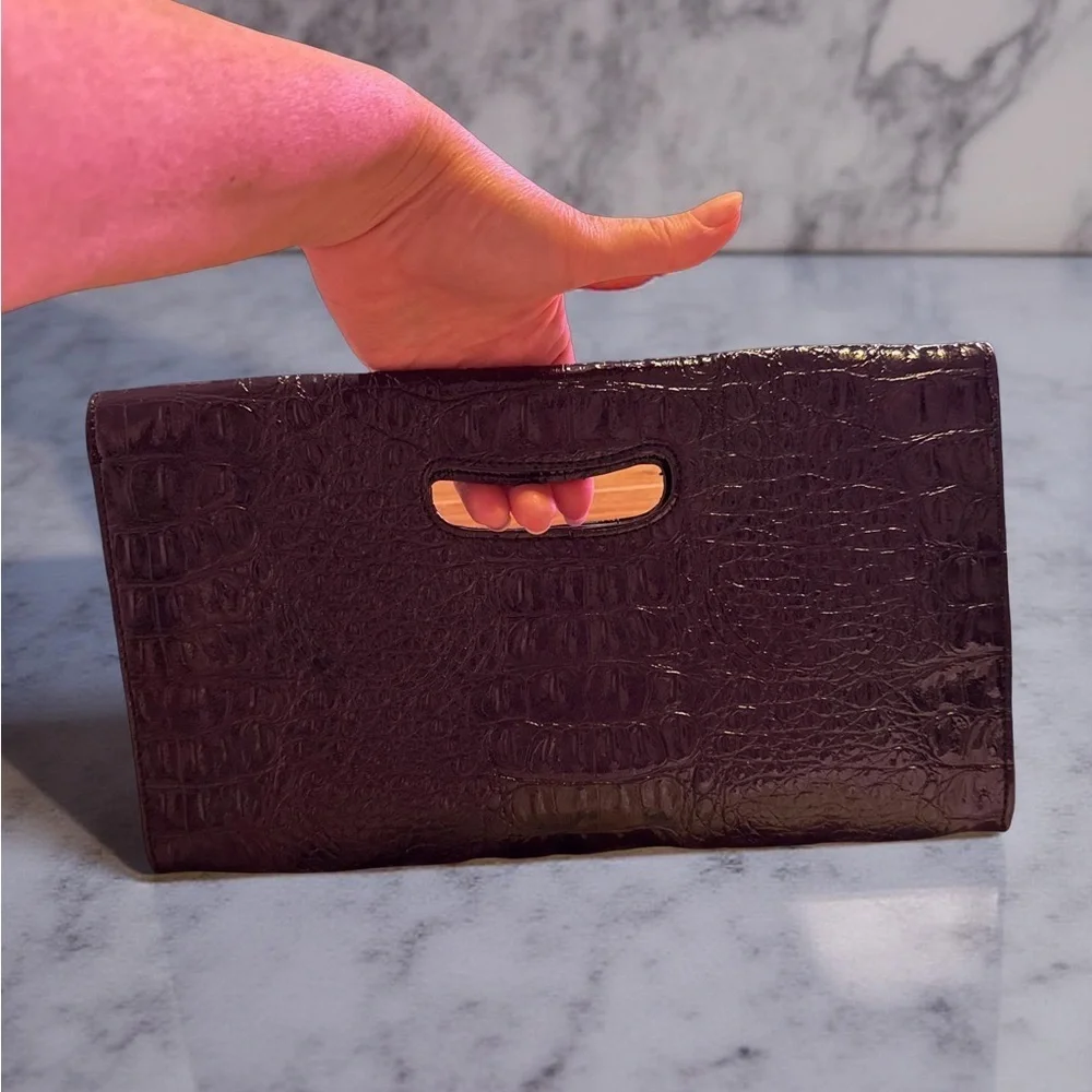 Nine West beautiful clutch,Crocodile,Croc,animal print Y2K,evening bag 12x7 NWOT
